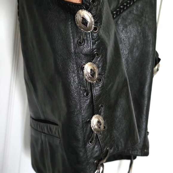 Hudson Leather Vest - Picture 6 of 10